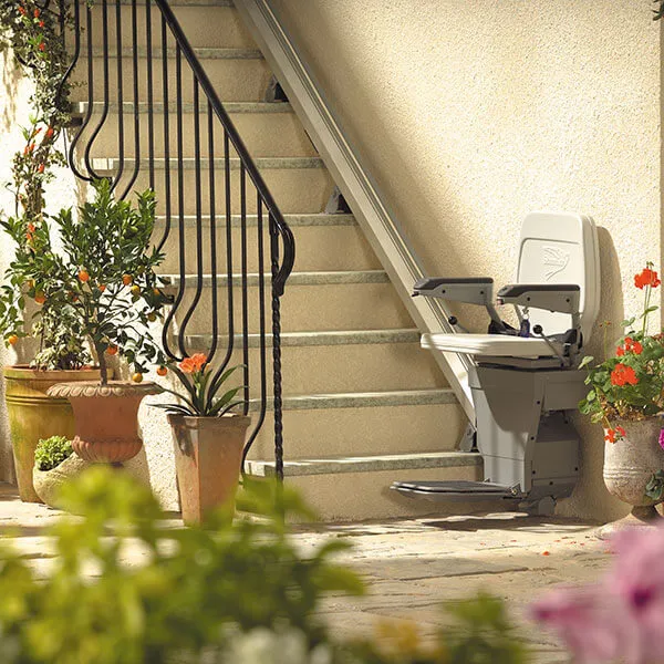 outdoor stairlift-04